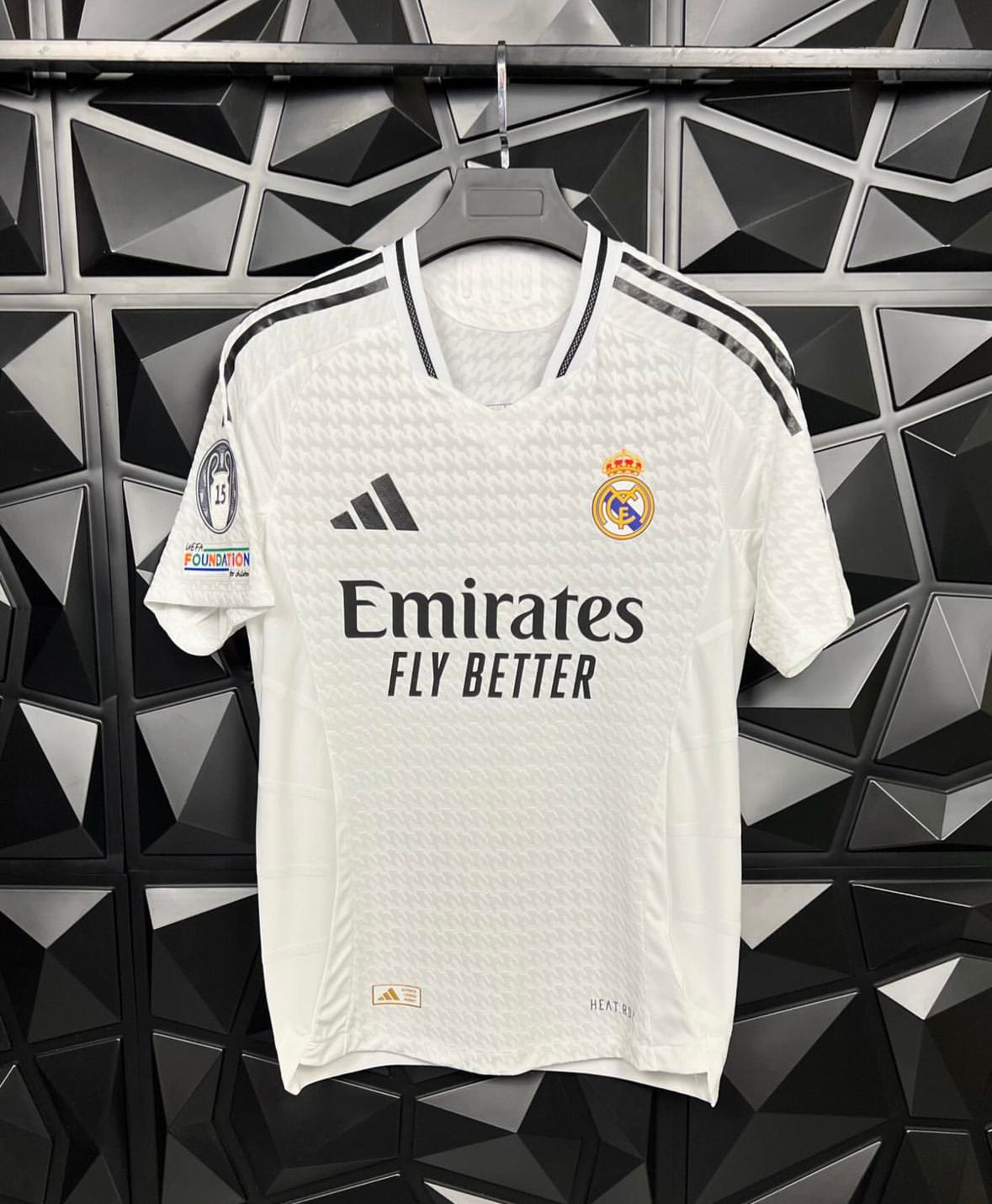 REAL MADRID 2024/2025 PLAYER VERSION FULL PATCHES