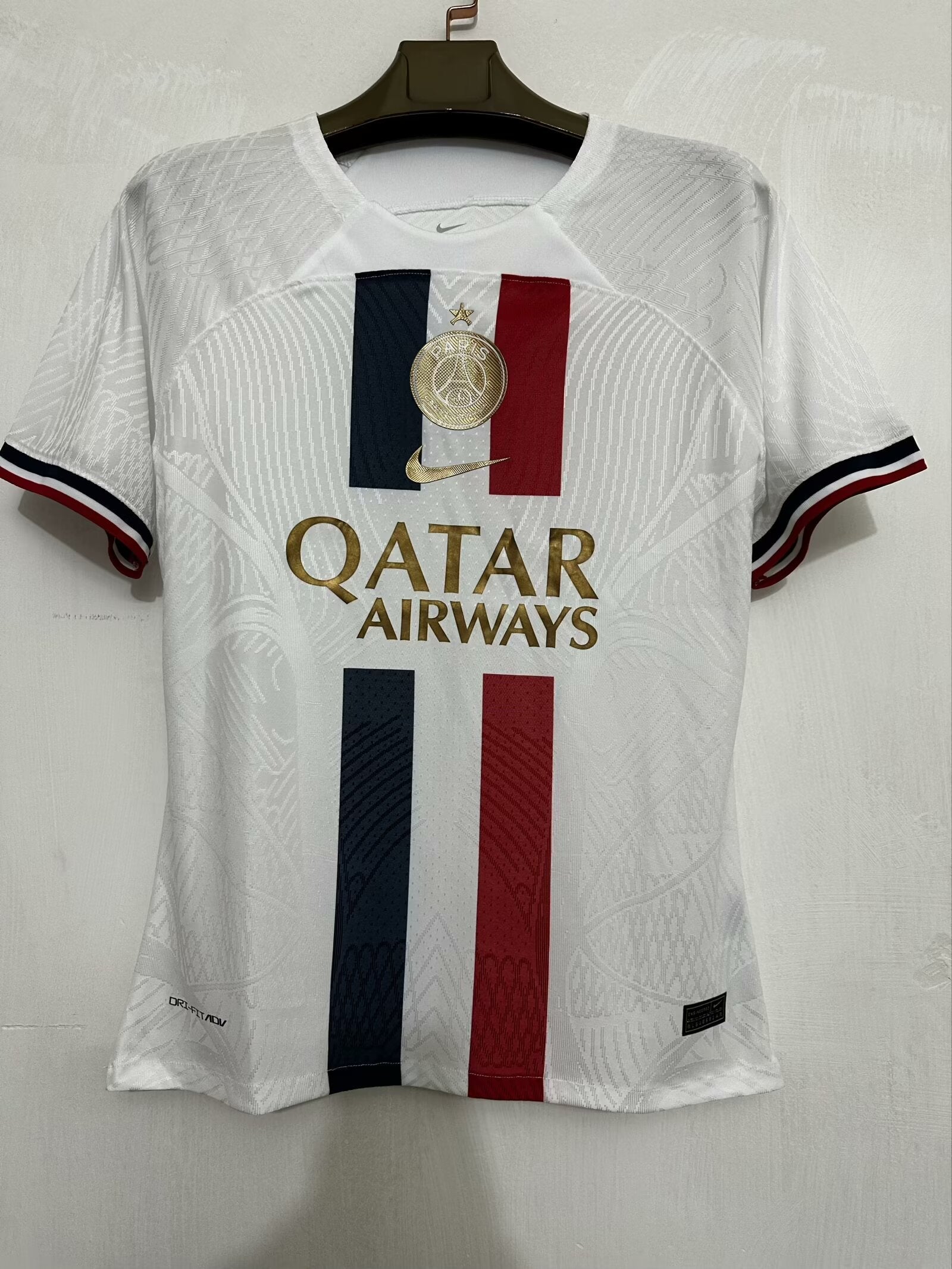 Paris Saint-Germain white player version jersey 2024/2025